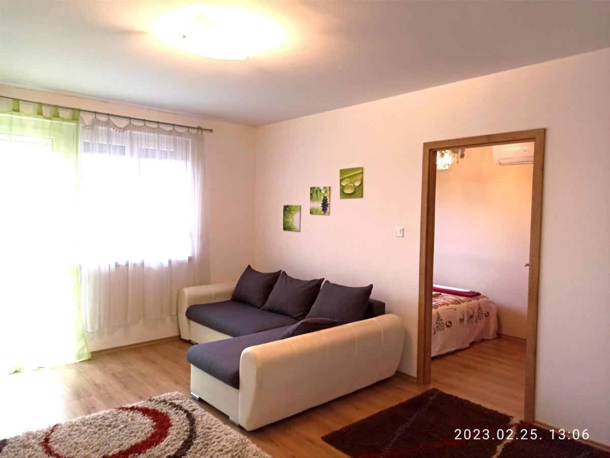 Nagyerdo - Simonyi Ut Apartment Debrecen Exterior photo