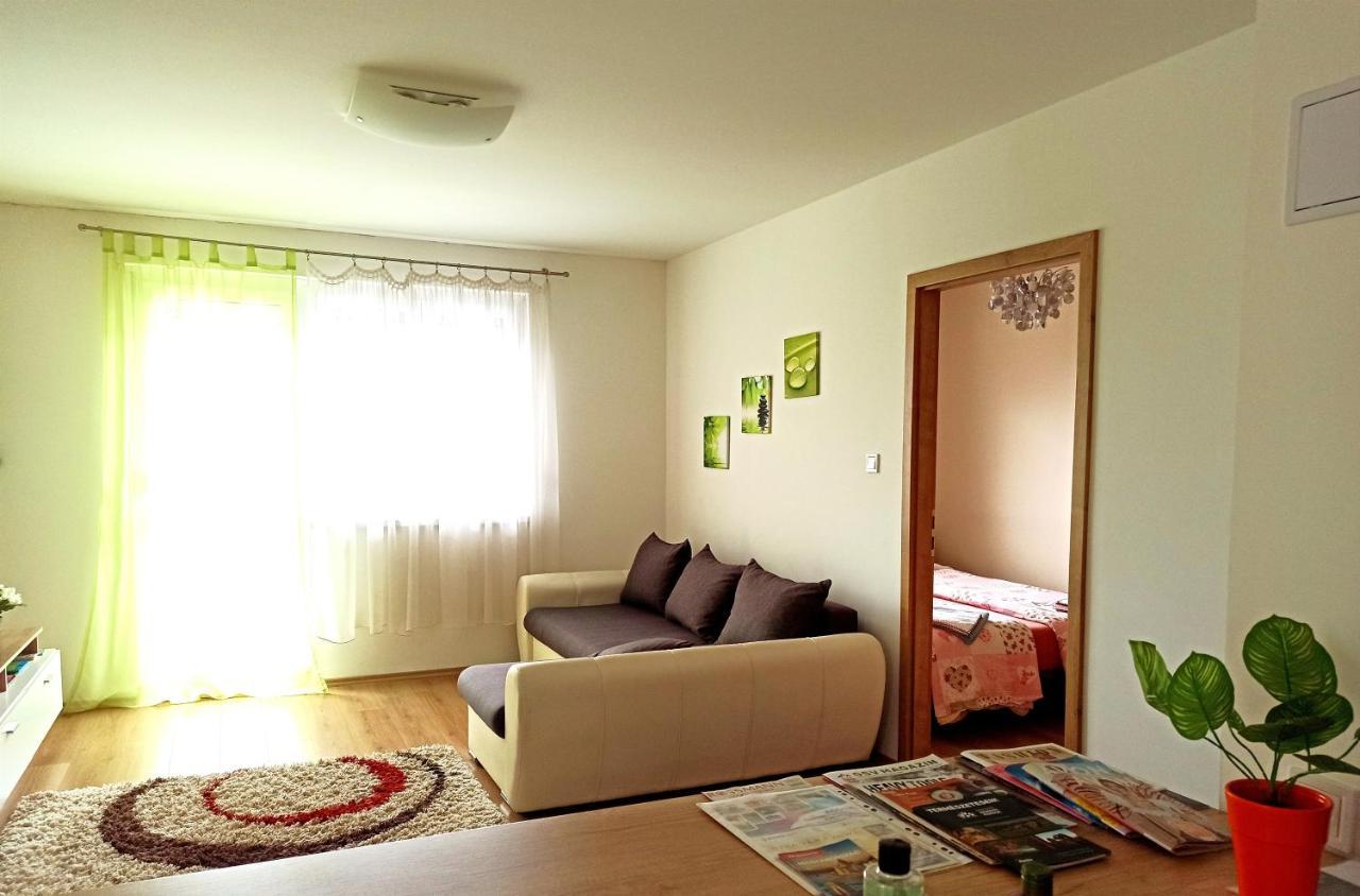 Nagyerdo - Simonyi Ut Apartment Debrecen Exterior photo
