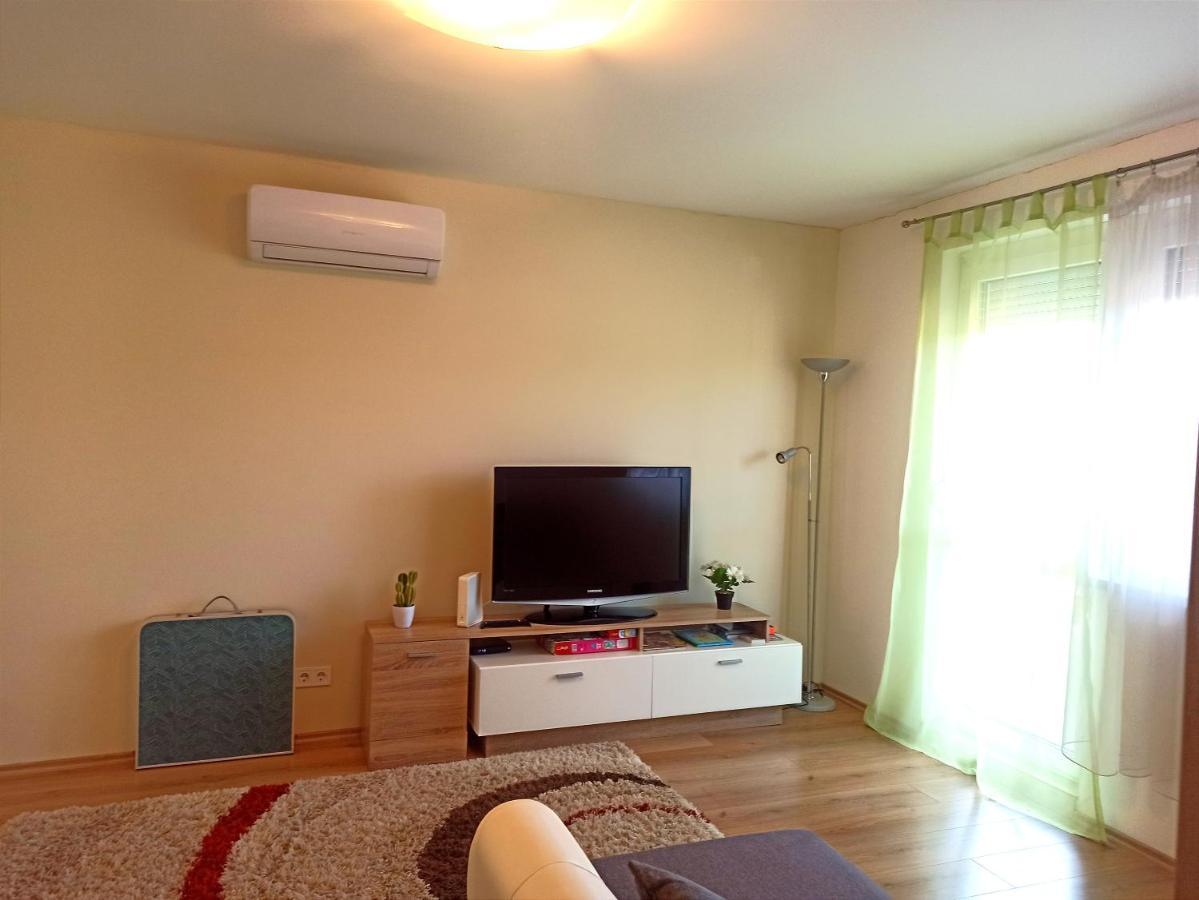 Nagyerdo - Simonyi Ut Apartment Debrecen Exterior photo